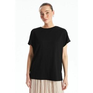 Tricou cu decolteu la baza gatului si aspect striat imagine