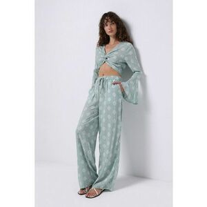 Pantaloni de trening cu imprimeu grafic si snur imagine