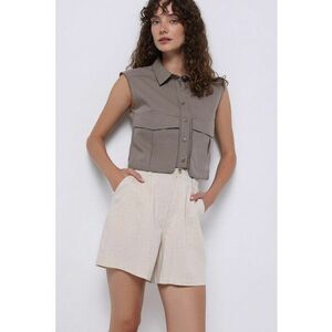 Pantaloi scurti din amestec de in cu croiala ampla imagine