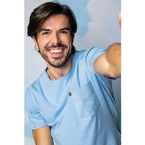 Tricou uni cu buzunar pe piept imagine