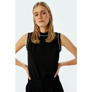 Bluza fara maneci cu strasuri imagine