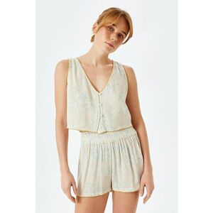 Top cu model floral si decolteu in V imagine