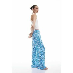 Pantaloni cu snur si model imagine