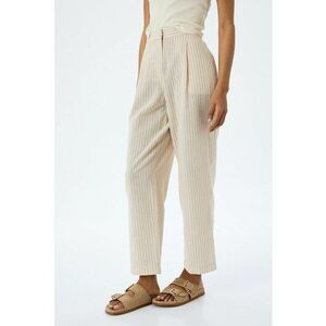 Pantaloni crop cu croiala ampla imagine