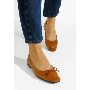 Balerini dama Sarina camel imagine