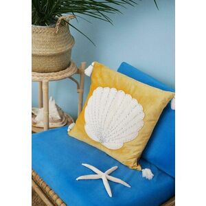 Medicine fata de perna decorativa imagine