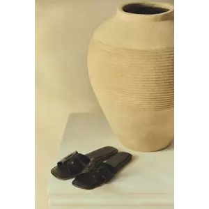 Answear Lab slapi de piele femei, culoarea negru imagine