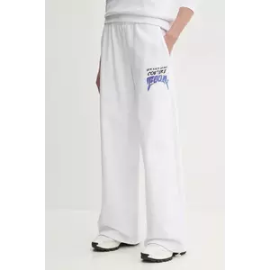Versace Jeans Couture pantaloni de trening din bumbac femei, culoarea alb, cu imprimeu, 78HAAC07 CF00C imagine