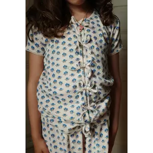 Konges Sløjd pantaloni scurti copii MULLI SHORTS GOTS modelator, KS102463 imagine