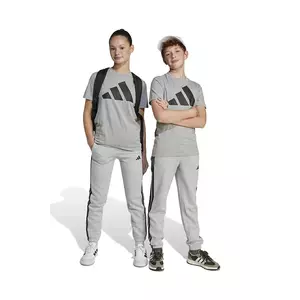 adidas pantaloni de trening pentru copii culoarea gri, cu imprimeu, JE0304 imagine