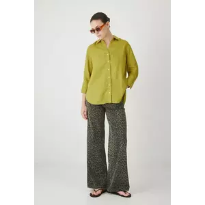 Medicine camasa de in culoarea verde, cu guler clasic, relaxed imagine