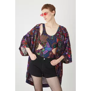 Medicine kimono modelator imagine