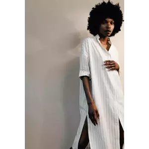 MUUV. rochie culoarea maro, midi, oversize imagine