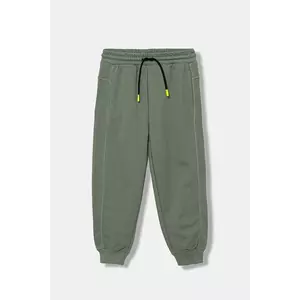 United Colors of Benetton pantaloni de trening din bumbac pentru copii culoarea verde, cu imprimeu, 33NVCF06D imagine
