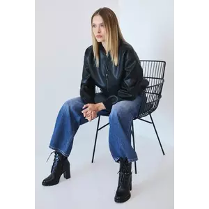 Medicine botine culoarea negru, cu toc drept imagine