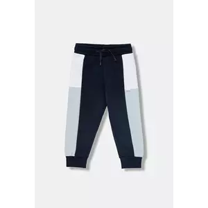 BOSS pantaloni de trening pentru bebeluși culoarea bleumarin, cu imprimeu, J52429 imagine