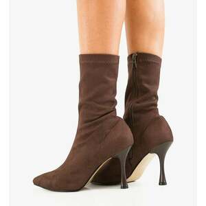 Botine dama Neki Maro imagine