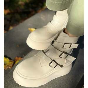 Ghete dama Carolt Bej imagine