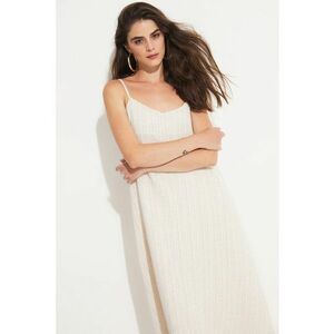 Rochie cu decolteu in V si croiala in A imagine