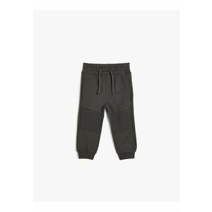 Pantaloni de trening relaxed fit cu buzunare laterale imagine