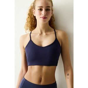 Top-bustiera cu model uni si decolteu racerback imagine