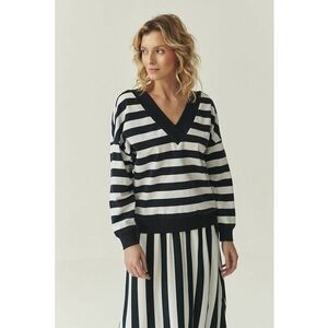 Bluza lejera cu decolteu in V si model in dungi imagine