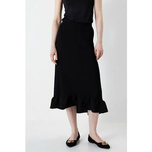 Fusta cu croiala in A si terminatie evazata imagine