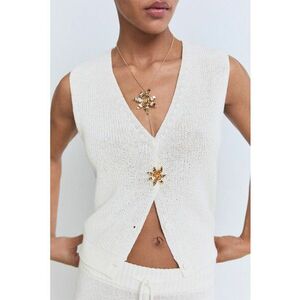 Vesta tricotata cu decolteu in V imagine