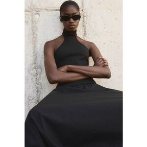 Bluza cu decolteu halter - fara maneci imagine