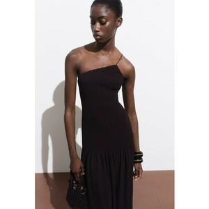 Rochie maxi cu croiala evazata si decolteu pe un umar imagine