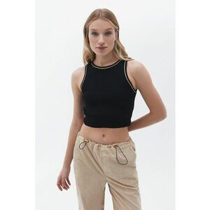 Top crop cu detalii stralucitoare imagine