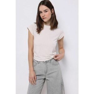 Tricou cu decolteu la baza gatului imagine