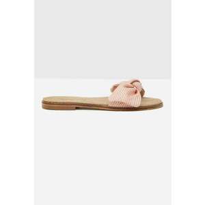 Papuci cu design funda imagine