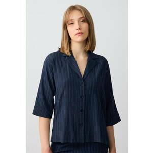 Camasa cu maneci cazute imagine