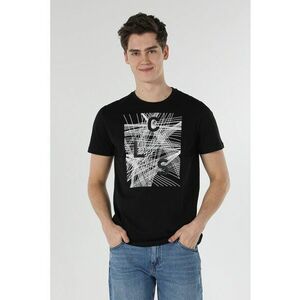 Tricou cu decolteu la baza gatului si imprimeu imagine