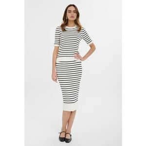 Fusta tubulara in dungi imagine