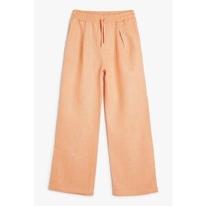 Pantaloni uni de in imagine