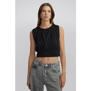 Bluza crop cu decolteu rotund imagine