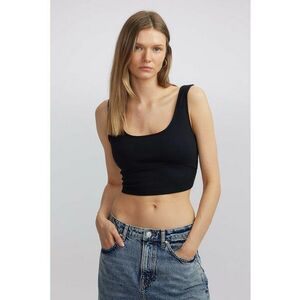 Top crop cu decolteu patrat imagine