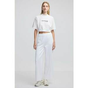 Tricou crop cu design text imagine