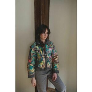 Jacheta crop din denim vopsita manual cu fermoar imagine