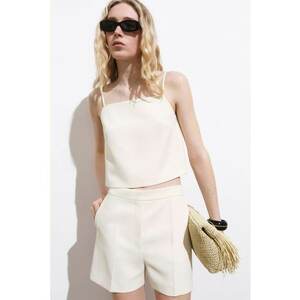 Top cu nasturi pe partea din spate imagine