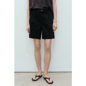 Blugi scurti evazati imagine