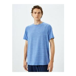 Tricou cu decolteu la baza gatului si maneci raglan imagine