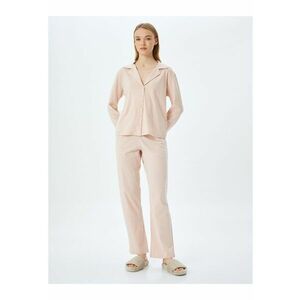 Pijama cu buline - decolteu in V si nasturi imagine