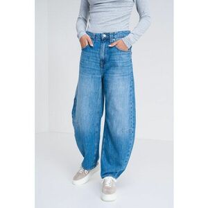 Blugi lejeri cu aspect decolorat imagine