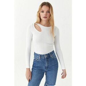 Pulover cu decupaj imagine