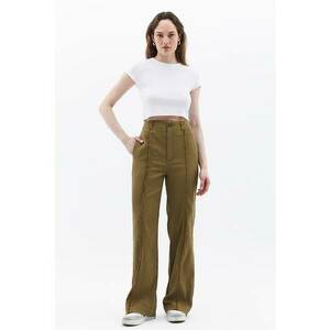 Pantaloni cu cusaturi accentuate imagine