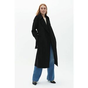 Palton cu revere decupate imagine