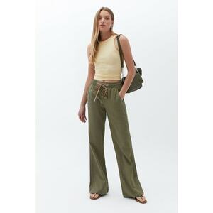 Pantaloni cu croiala ampla si talie ajustabila imagine